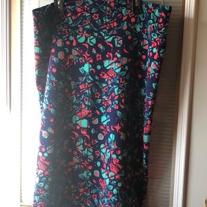 LuLaRoe Cassie XL